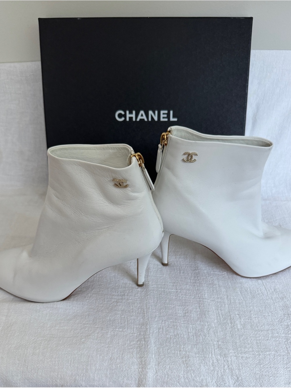 CHANEL White Leather Ankle Booties with Gold CC Emblem - Picture 1 of 6